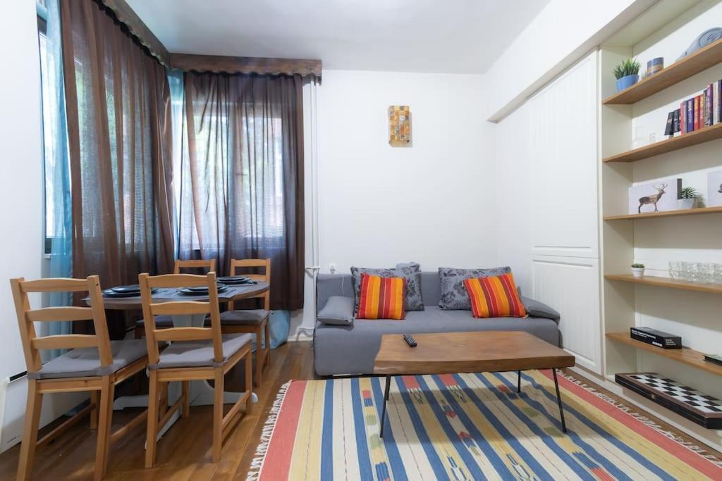 Center Relax, Ndk & Vitoshka Str, Free Secured Parking